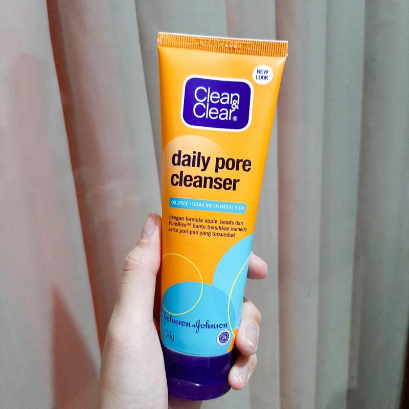 Sữa rửa mặt Clean & Clear