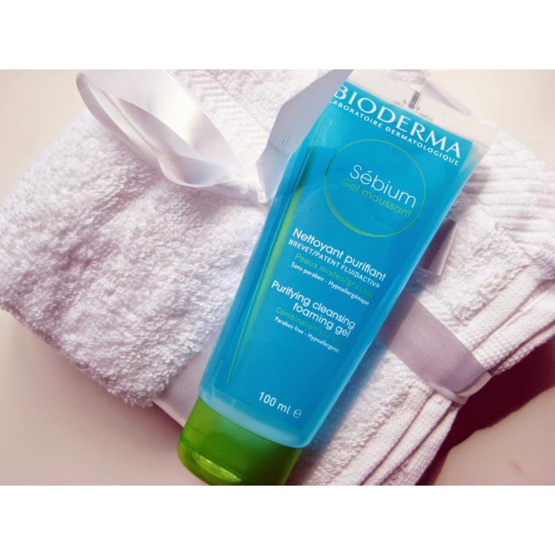 Sữa rửa mặt sạch mụn ngăn ngừa bít tắc lỗ chân lông Bioderma Sébium Gel Moussant