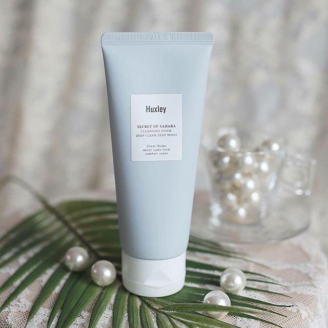 Sữa rửa mặt sạch sâu Huxley Cleansing Foam Deep Clean Deep Moist
