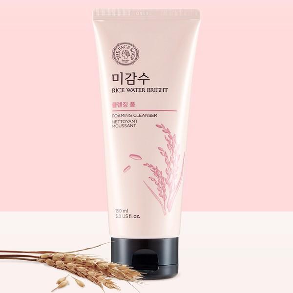 Sữa rửa mặt sáng da Thefaceshop Rice Water Bright Facial Foaming Cleanser