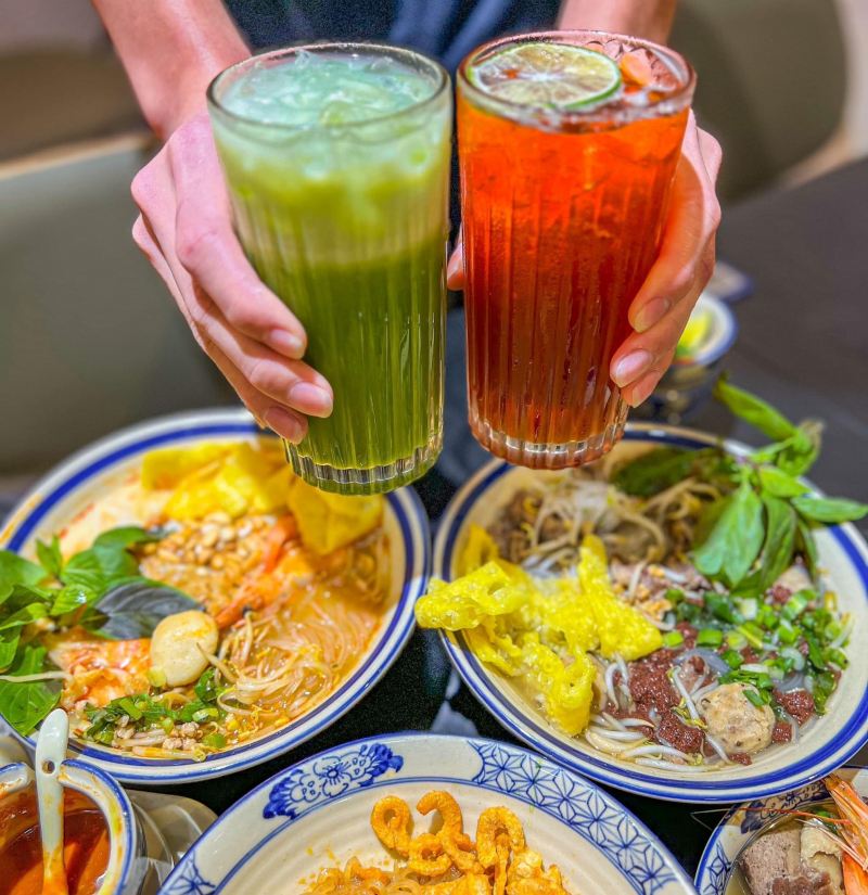 Sùn Sụt - Hủ Tíu Thái Lan