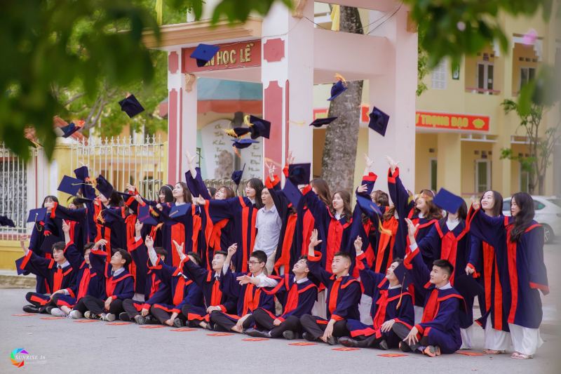 SunRise 36 Yearbook - chụp ảnh kỷ yếu