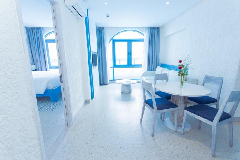 Suntorini Boutique Hotel