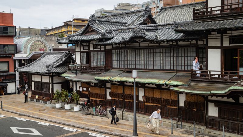 Suối nước nóng Dogo, Matsuyama - Spirited Away