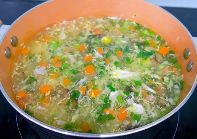 Súp cua – thịt gà – rau củ