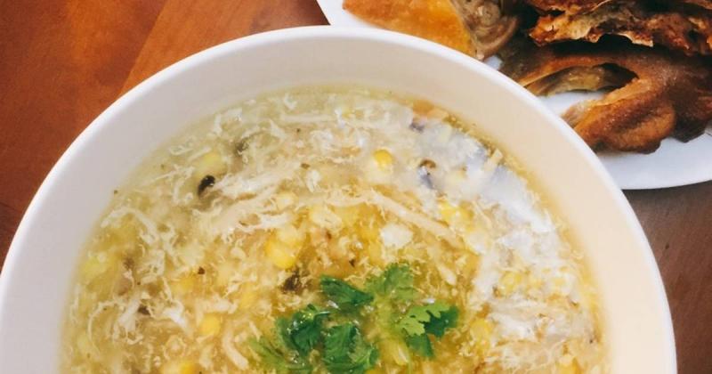 Súp ngô thịt gà