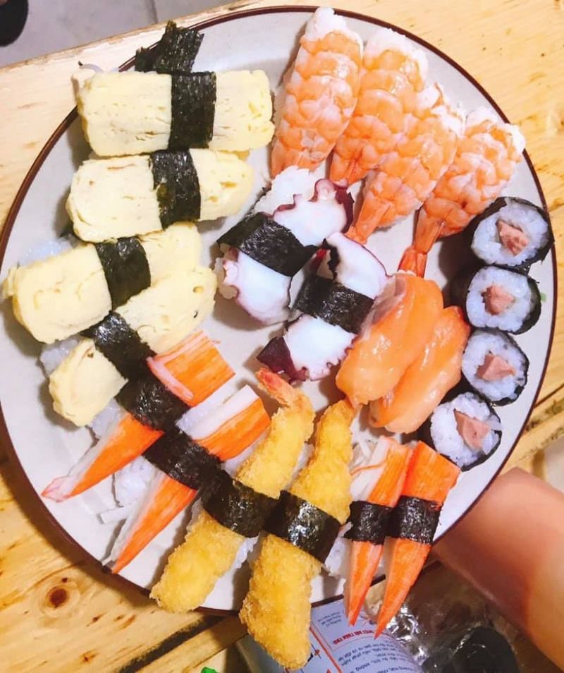 Sushi Những Người Bạn