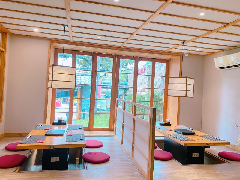 Sushi World