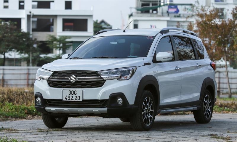 Suzuki XL7: 589,9 triệu VND