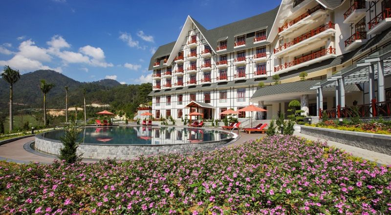 Kiến trúc ấn tượng cùng thiên nhiên xanh mướt tại Swiss Belresort Đà Lạt