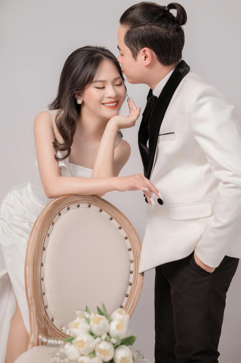T HERA studio
