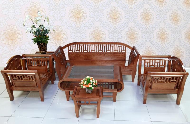 Ngày nào bố cũng lau chùi bộ sa-lông một, hai lần