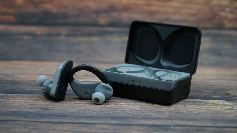 Tai nghe JBL Bluetooth Endurance Peak