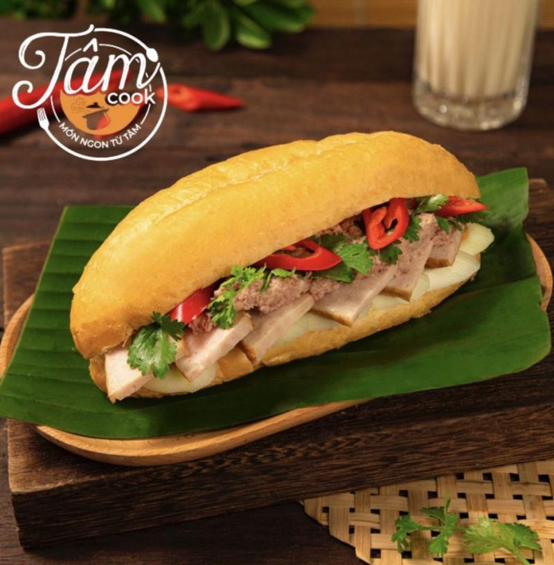 Tâm Cook