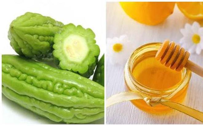 Tắm mướp đắng và chanh, mật ong trị mụn lưng