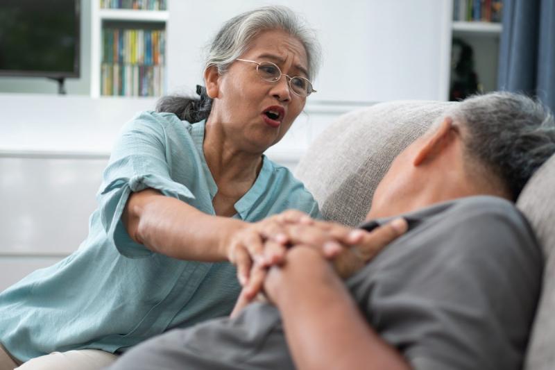 Tầm soát đột quỵ có cần nhịn ăn uống?