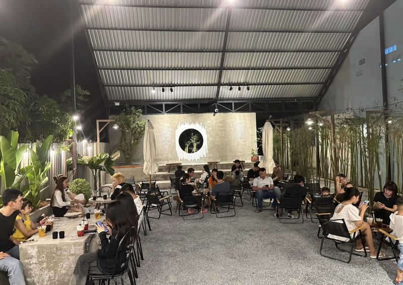 Tám Tư Kafe