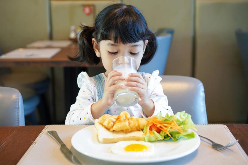 Nếu bạn nạp năng lượng vào buổi sáng thì quá trình học tập và làm việc của bạn cũng sẽ năng suất hơn