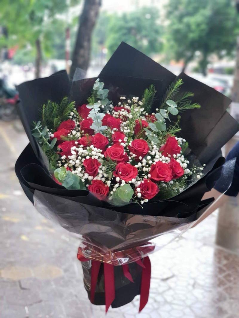 Một bó hoa tươi thắm tặng nàng
