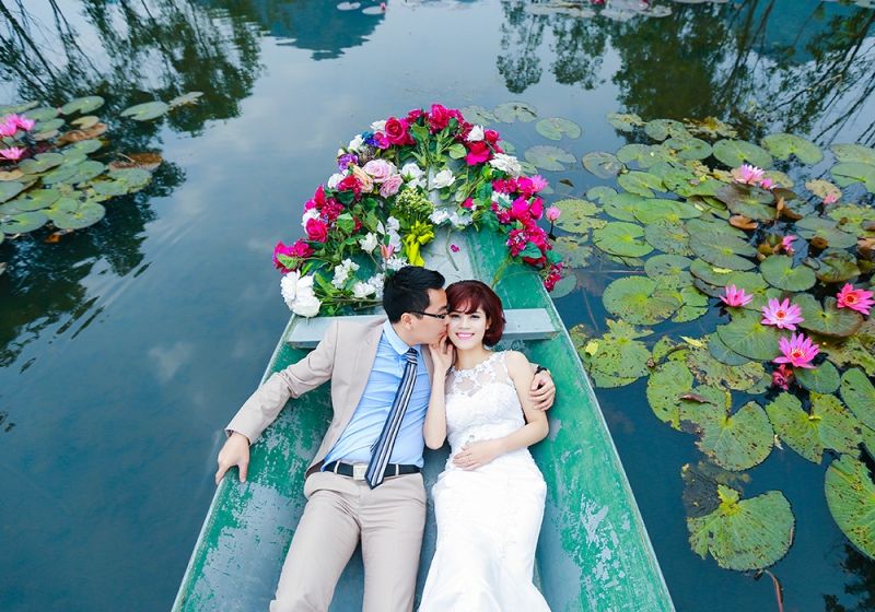 Tạo dựng nghề nghiệp chân chính, xây dựng gia đình cho con