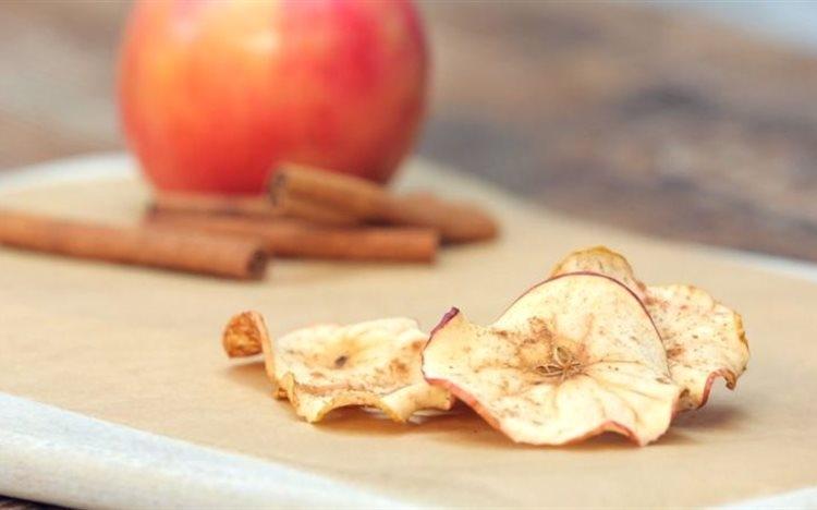 Táo sấy khô rất tốt cho mẹ bầu.