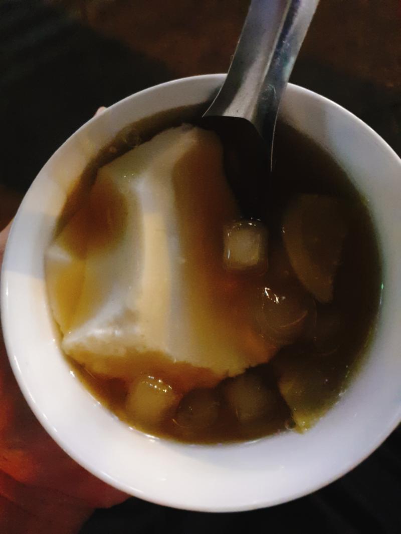 Tàu Hủ Nóng