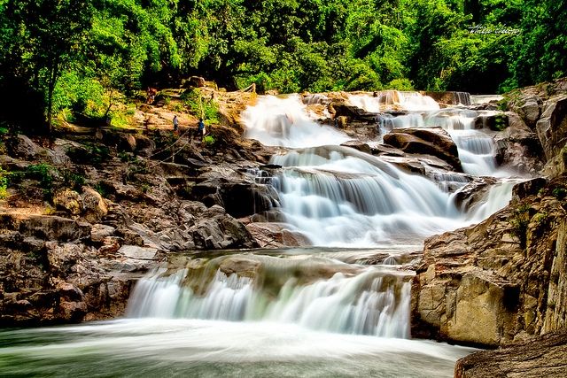 Khung cảnh đẹp lung linh của thác Yang Bay