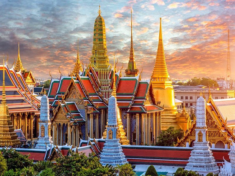 Du lịch tuần trăng mật tại xứ sở Chùa Vàng