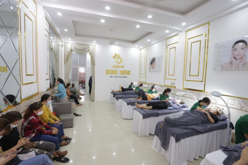 Thẩm Mỹ Dương Dương