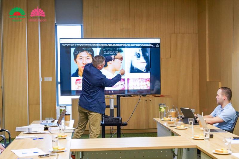 Thẩm mỹ Hồng Ngọc