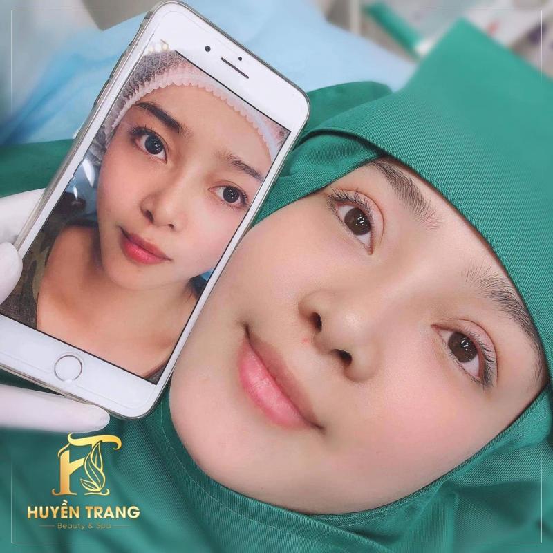 Thẩm mỹ Huyền Trang