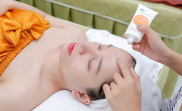 Thẩm Mỹ Nắng Mai