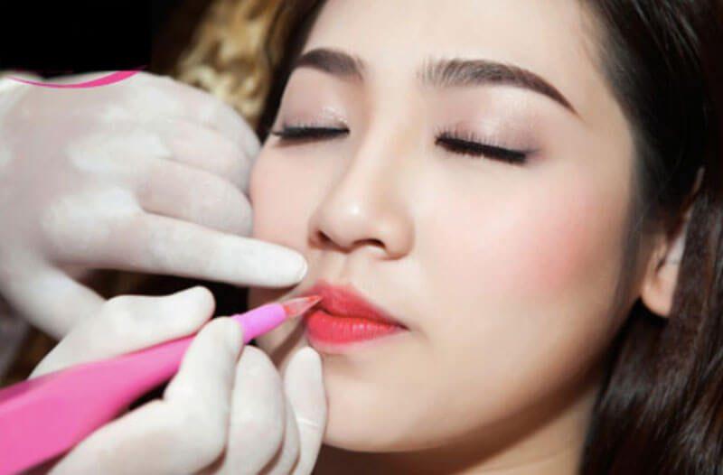 Phun môi công nghệ mới tại Thẩm Mỹ Royal Lạng Sơn