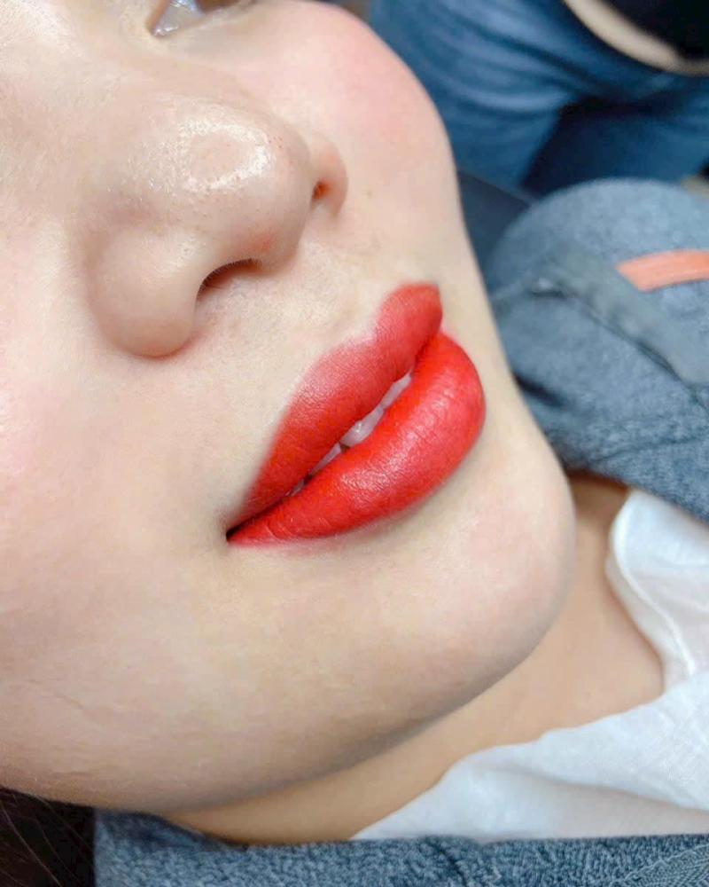 Thẩm Mỹ Thu Hương