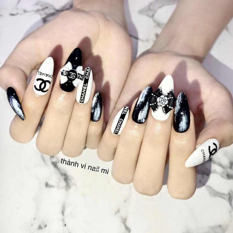 Thành Vi Nail Mi