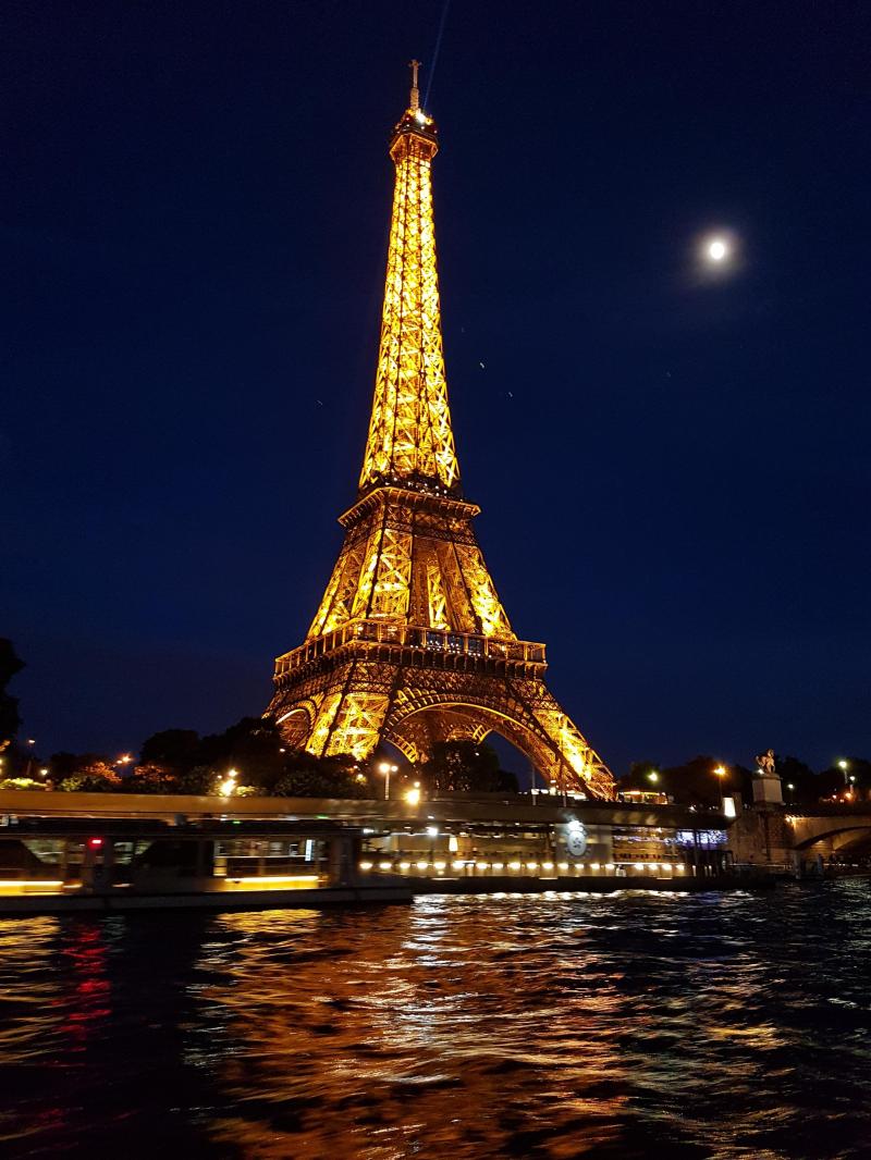 Tháp Eiffel