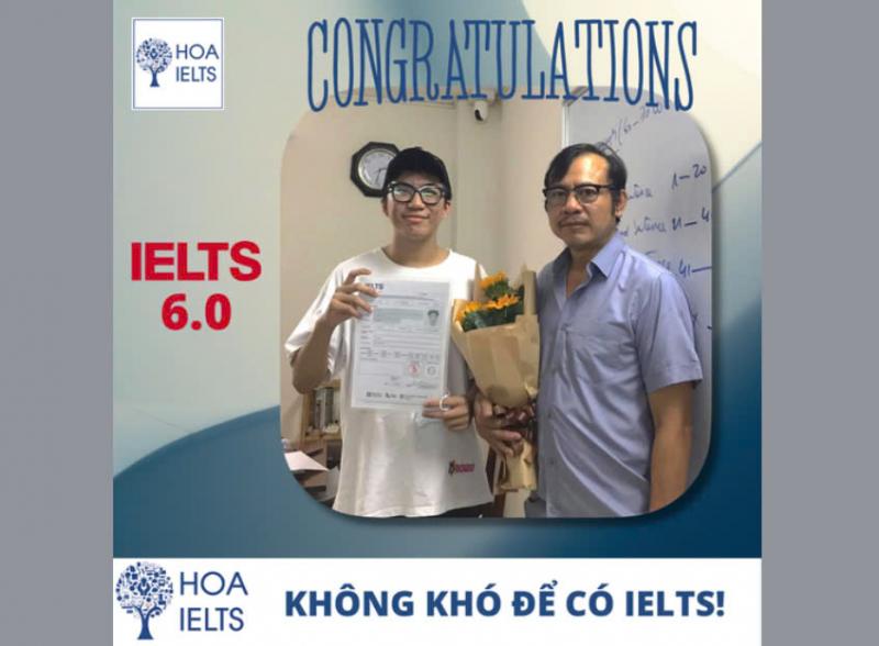Thầy Hòa và học trò