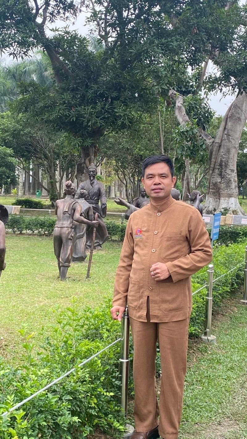 Thầy Phong Thủy Tạ Hậu