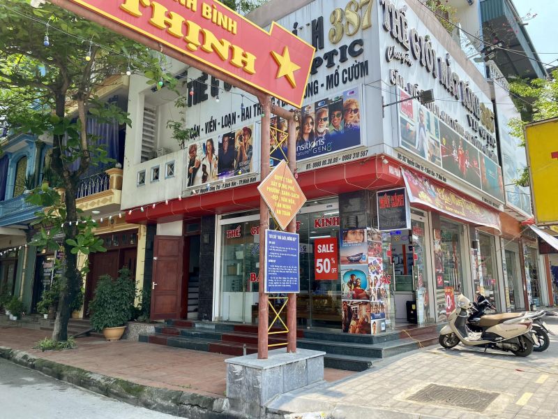 Thế giới mắt kính 387