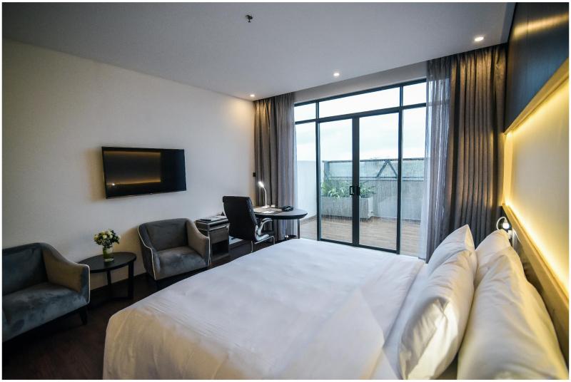 The Mira Central Park Hotel