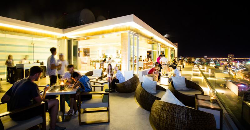 The Top Bar - À La Carte Danang Beach