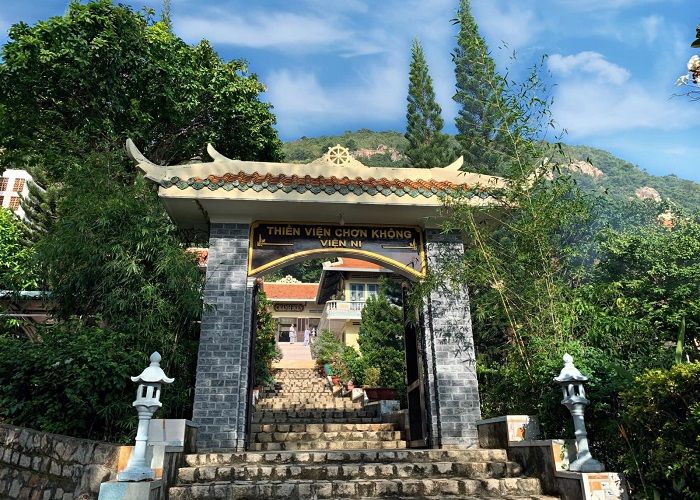 Thiền viện Chơn Không
