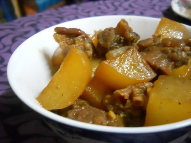 Thịt kho củ cải