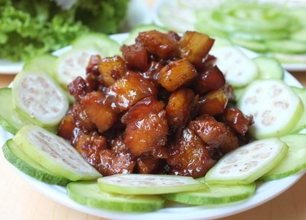 Thịt kho mắm ruốc Huế