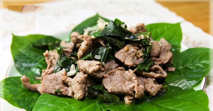 Thịt nai xào lá lốt
