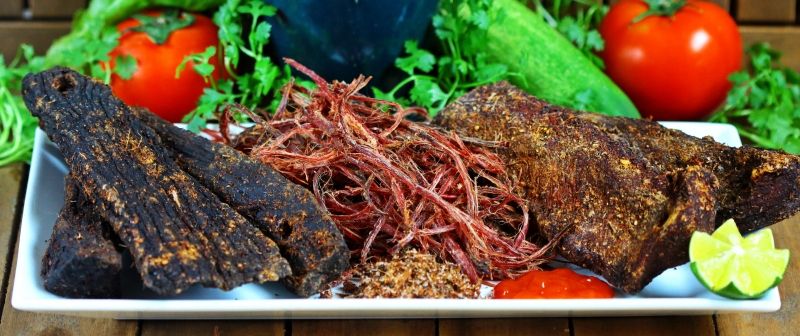 Đĩa thịt trâu gác bếp đầy hấp dẫn