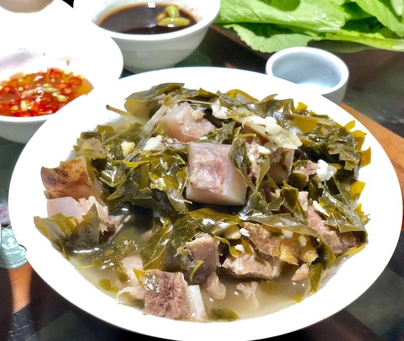 Thịt trâu nấu lá nồm
