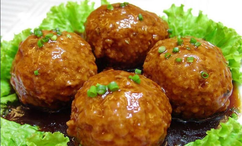 Thịt viên kho tộ