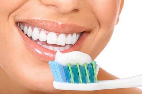 Thói quen lười vệ sinh răng miệng