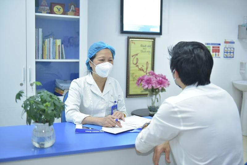 Đến gặp bác sĩ để được tư vấn kịp thời